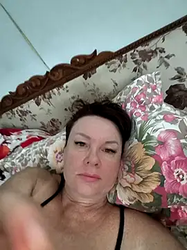  lady red  online show from 10-06-25, 06:25