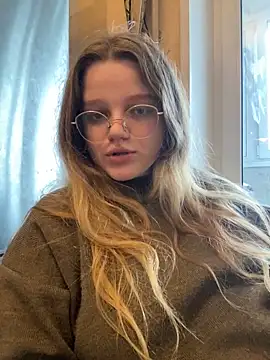 Snapshot of -MimmiLissa- chatting on 05-11-26, 12:06 -MimmiLissa- online show from 05-11-26, 12:06