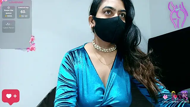 Snapshot of DesiZoya chatting on 06-14-26, 11:28 DesiZoya online show from 06-14-26, 11:28