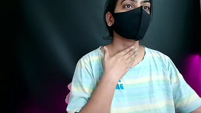 Snapshot of DesiZoya chatting on 07-19-26, 12:08 DesiZoya online show from 07-19-26, 12:08