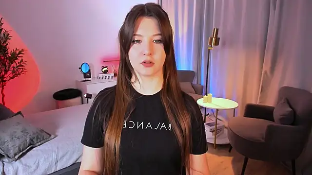 ElizaMild online show from 03-11-26, 01:16