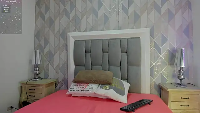 Princsgirl  online show from 10-07-25, 07:26