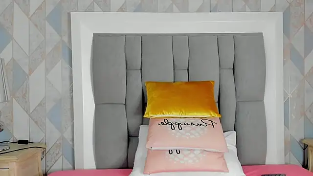 Princsgirl  online show from 02-20-26, 07:27