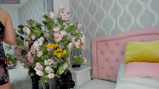 Princsgirl  online show from 03-28-26, 07:48