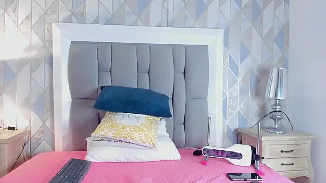 Princsgirl  online show from 02-08-26, 07:22