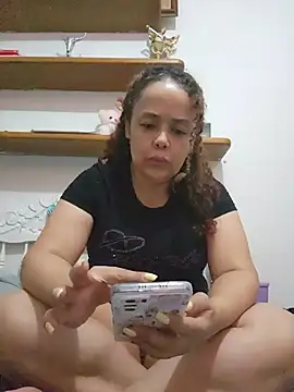 Snapshot of BadMicaela1 chatting on 07-22-26, 04:47 BadMicaela1 online show from 07-22-26, 04:47