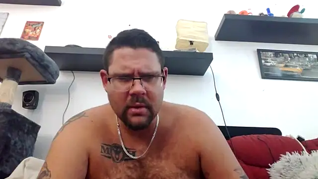 sexykevin17cm online show from 11-04-25, 02:10