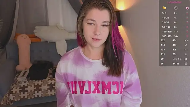 Mira Falls online show from 09-11-25, 04:23