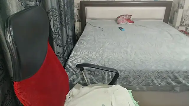 Boolochka online show from 11-08-25, 08:23