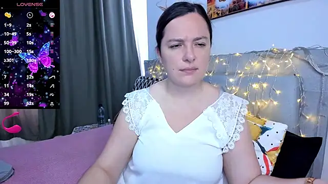 angelaagomez online show from 04-10-26, 06:48