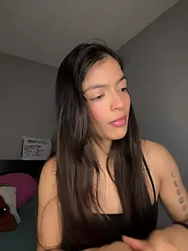 Snapshot of Sammy_pink chatting on 03-09-25, 11:03 Sammy pink online show from 03-09-25, 11:03
