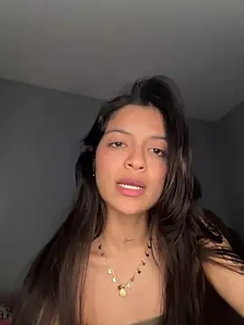 Snapshot of Sammy_pink chatting on 01-08-25, 11:52 Sammy pink online show from 01-08-25, 11:52
