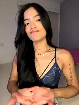 Snapshot of Sammy_pink chatting on 10-11-25, 03:29 Sammy pink online show from 10-11-25, 03:29