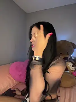 Sammy pink online show from 12-21-25, 01:08