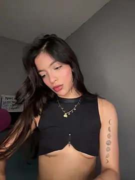 Snapshot of Sammy_pink chatting on 03-03-25, 10:52 Sammy pink online show from 03-03-25, 10:52