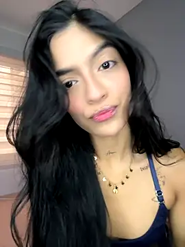 Snapshot of Sammy_pink chatting on 09-24-25, 12:33 Sammy pink online show from 09-24-25, 12:33