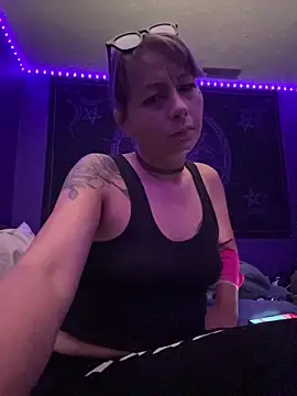 Snapshot of Babii_Nova chatting on 10-11-25, 01:39 Babii Nova online show from 10-11-25, 01:39