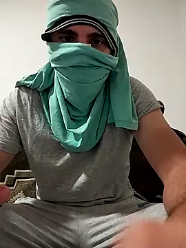 MrNoBoDy000 online show from 10-04-25, 05:53