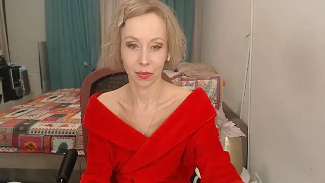 LuxuryNika online show from 03-15-26, 04:03