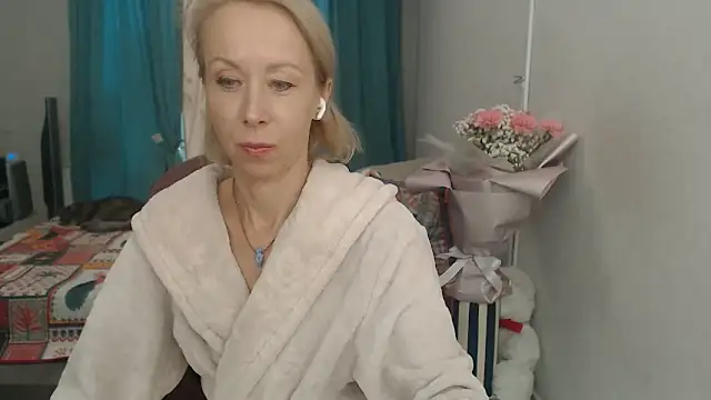 LuxuryNika online show from 10-01-25, 10:41