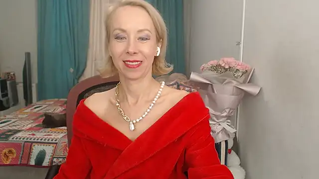 LuxuryNika online show from 10-11-25, 02:29