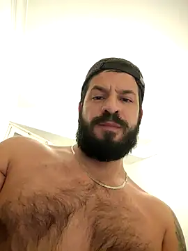 Snapshot of juanci_to chatting on 10-16-25, 08:44 juanci to online show from 10-16-25, 08:44