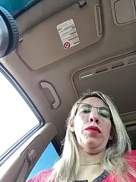 Gatitacarlita online show from 12-27-24, 09:50