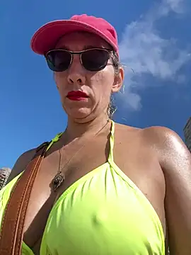 Gatitacarlita online show from 01-27-25, 11:43