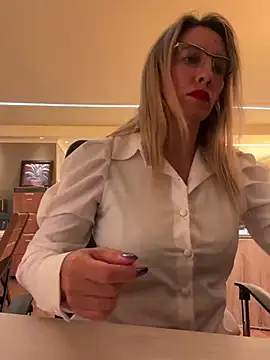 Gatitacarlita online show from 02-14-25, 08:05