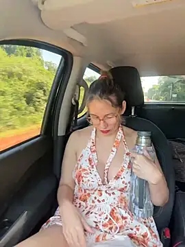 Snapshot of Gatitacarlita chatting on 11-28-25, 12:27 Gatitacarlita online show from 11-28-25, 12:27