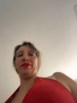 Gatitacarlita online show from 04-05-26, 04:46