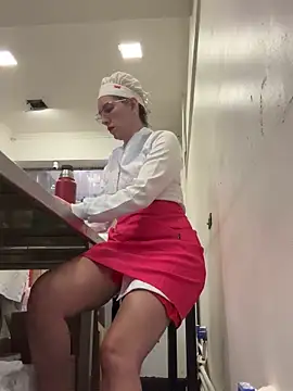 Gatitacarlita online show from 12-23-24, 03:22