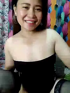 Snapshot of aya_01 chatting on 01-25-25, 10:07 aya 01 online show from 01-25-25, 10:07