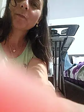 IsabelleCraft online show from 03-28-26, 05:14