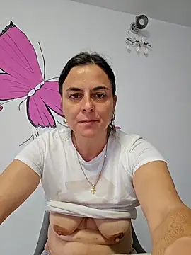 IsabelleCraft online show from 10-26-25, 01:11