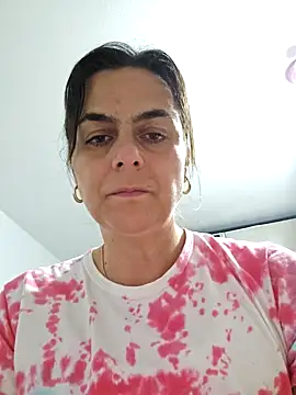 IsabelleCraft online show from 10-07-25, 04:13