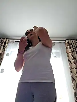 IsabelleCraft online show from 02-22-26, 09:11