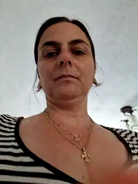 Snapshot of IsabelleCraft chatting on 06-24-26, 10:14 IsabelleCraft online show from 06-24-26, 10:14