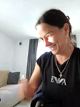 IsabelleCraft online show from 11-14-25, 10:19