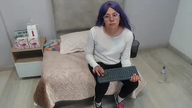 valevicious online show from 10-18-25, 01:46