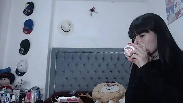 dulce maria x online show from 09-30-25, 10:43