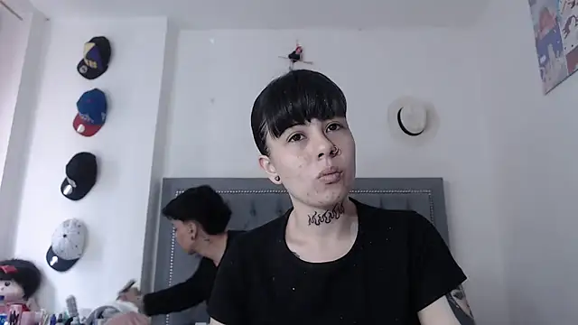 dulce maria x online show from 10-07-25, 12:39