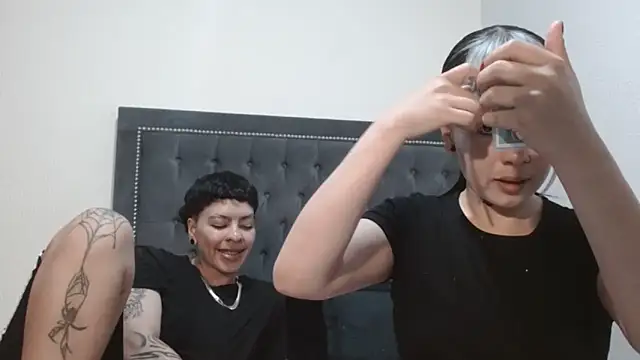 dulce maria x online show from 04-09-26, 07:47