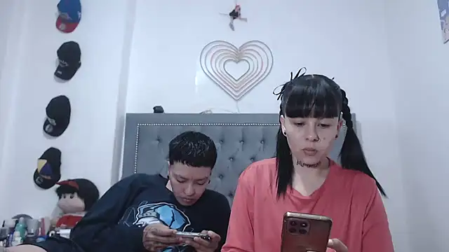 dulce maria x online show from 02-21-26, 04:03