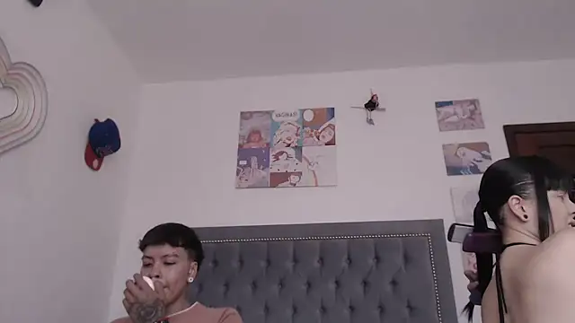 dulce maria x online show from 02-26-25, 04:49