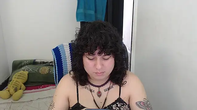 Smoke trip Alicia online show from 02-15-26, 05:12