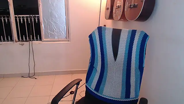 Smoke trip Alicia online show from 10-23-25, 04:44