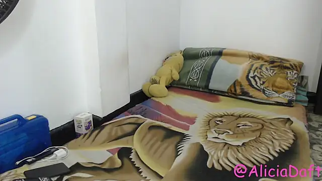 Smoke trip Alicia online show from 05-01-26, 07:19