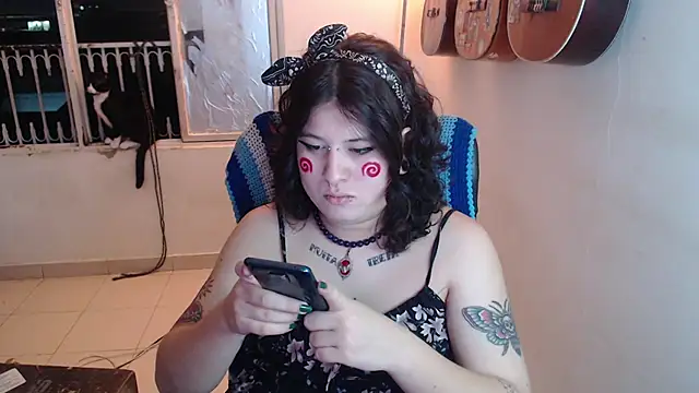 Smoke trip Alicia online show from 11-17-25, 02:37