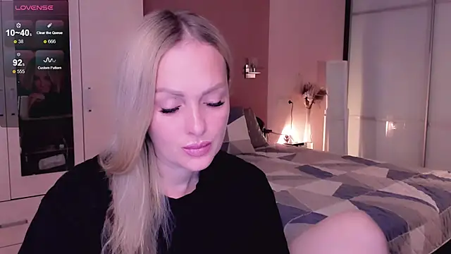 Libby Nora online show from 10-15-25, 09:17